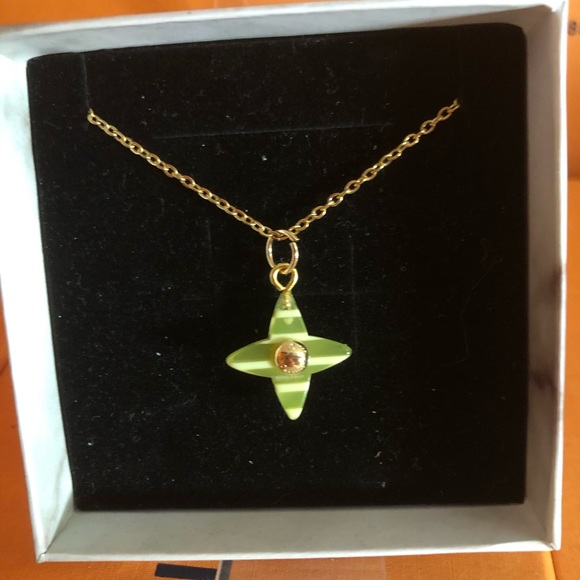 Louis Vuitton reworked flower neckalce - Picture 2 of 2